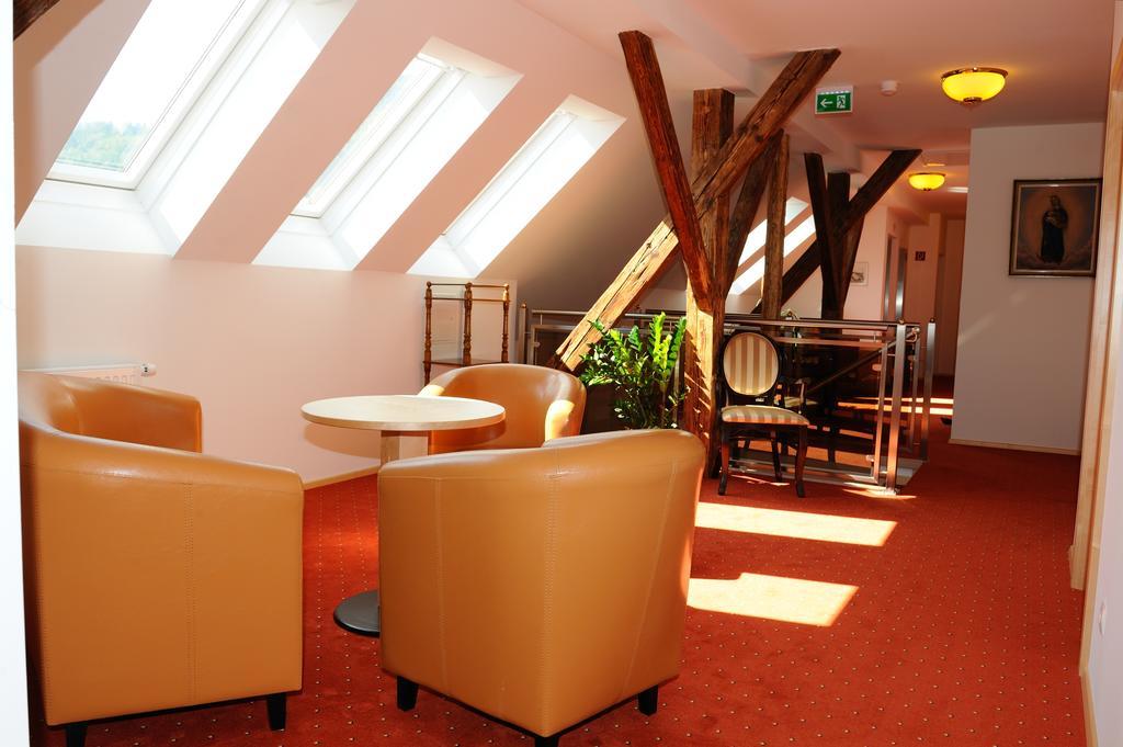 Hotel-Gasthof-Fleischerei - Zur Alten Post Schwanberg エクステリア 写真