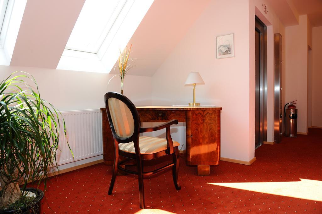 Hotel-Gasthof-Fleischerei - Zur Alten Post Schwanberg エクステリア 写真