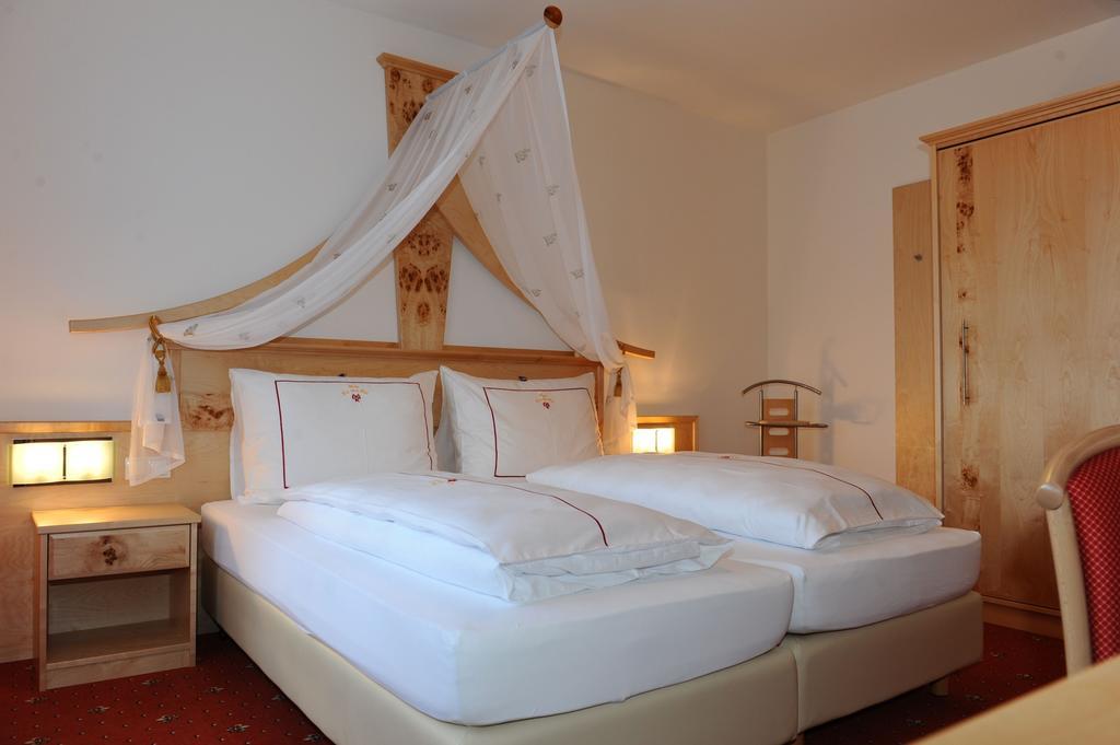 Hotel-Gasthof-Fleischerei - Zur Alten Post Schwanberg エクステリア 写真